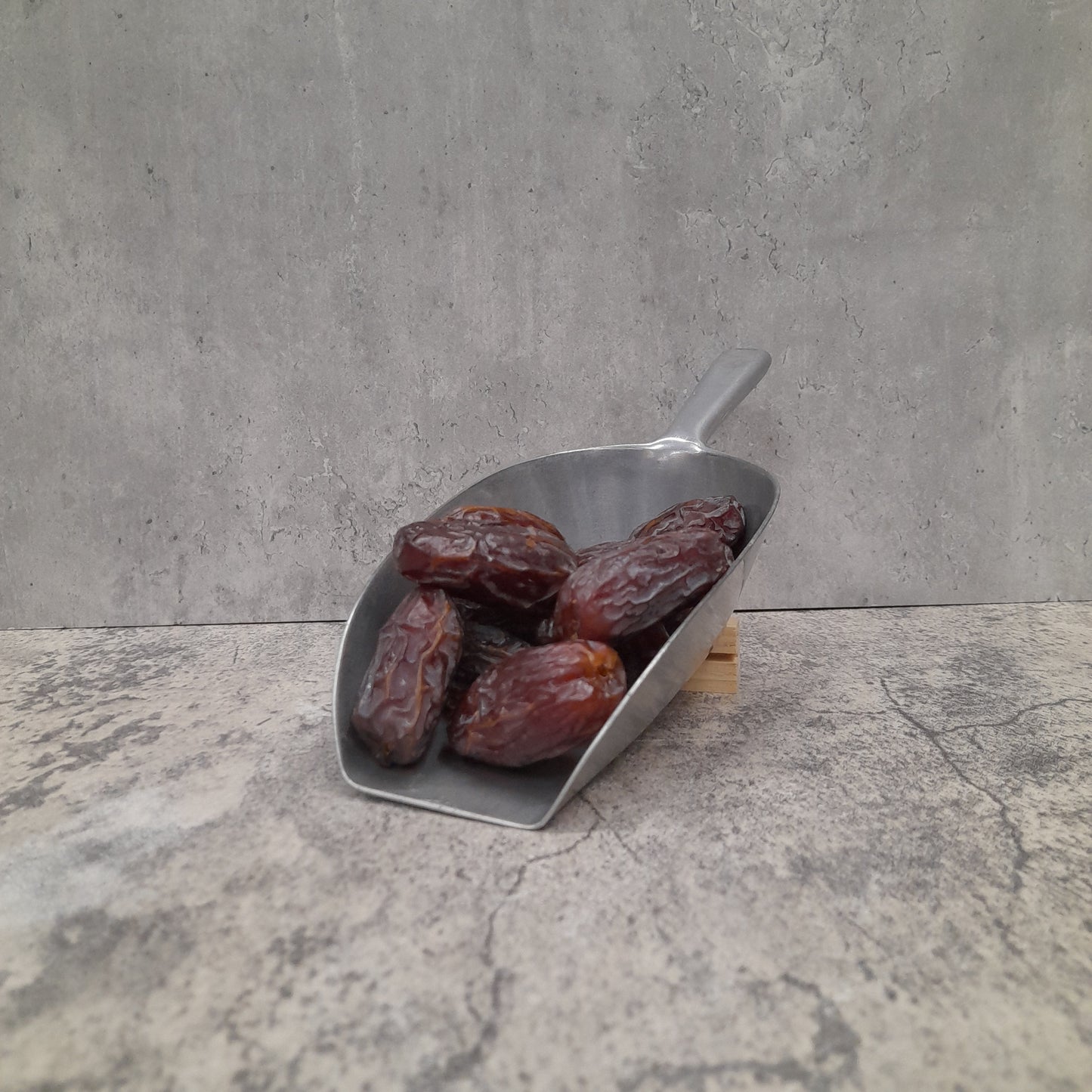 Medjoul Dates - 100g