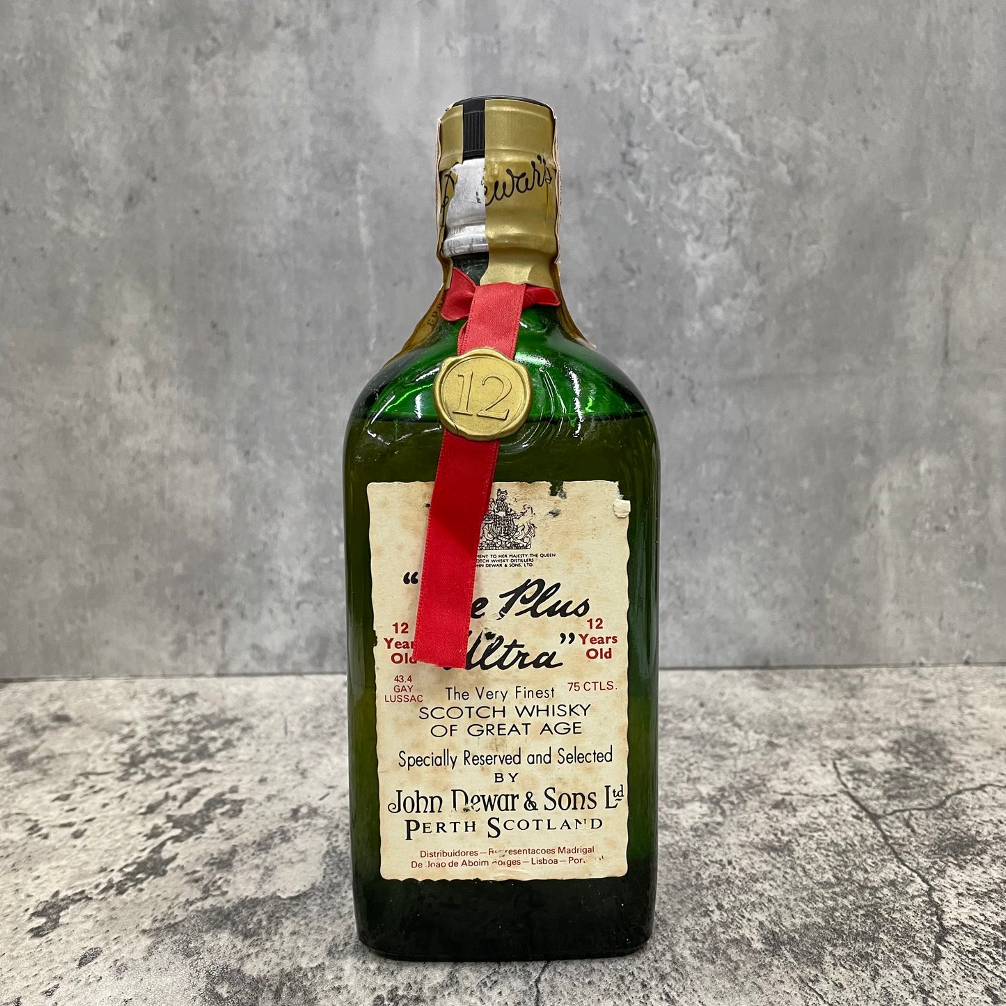 Dewar's - Ne Plus Ultra - 12 Years Old - 1970's Bottle